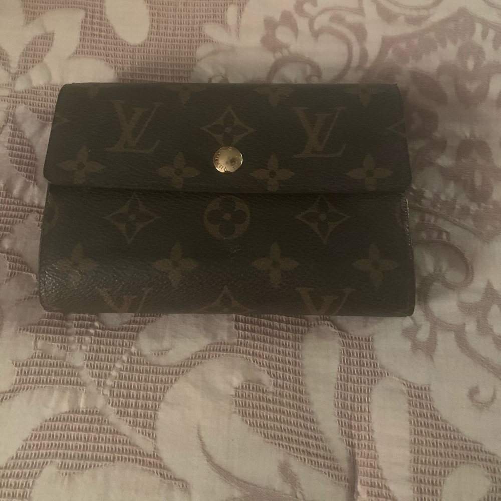 Louis Vuitton Helene wallet
